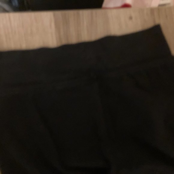 Danskin Black Leggings Girls Small 4-6 Solid Cotton Spandex Blend GUC Elastic - Picture 3 of 3